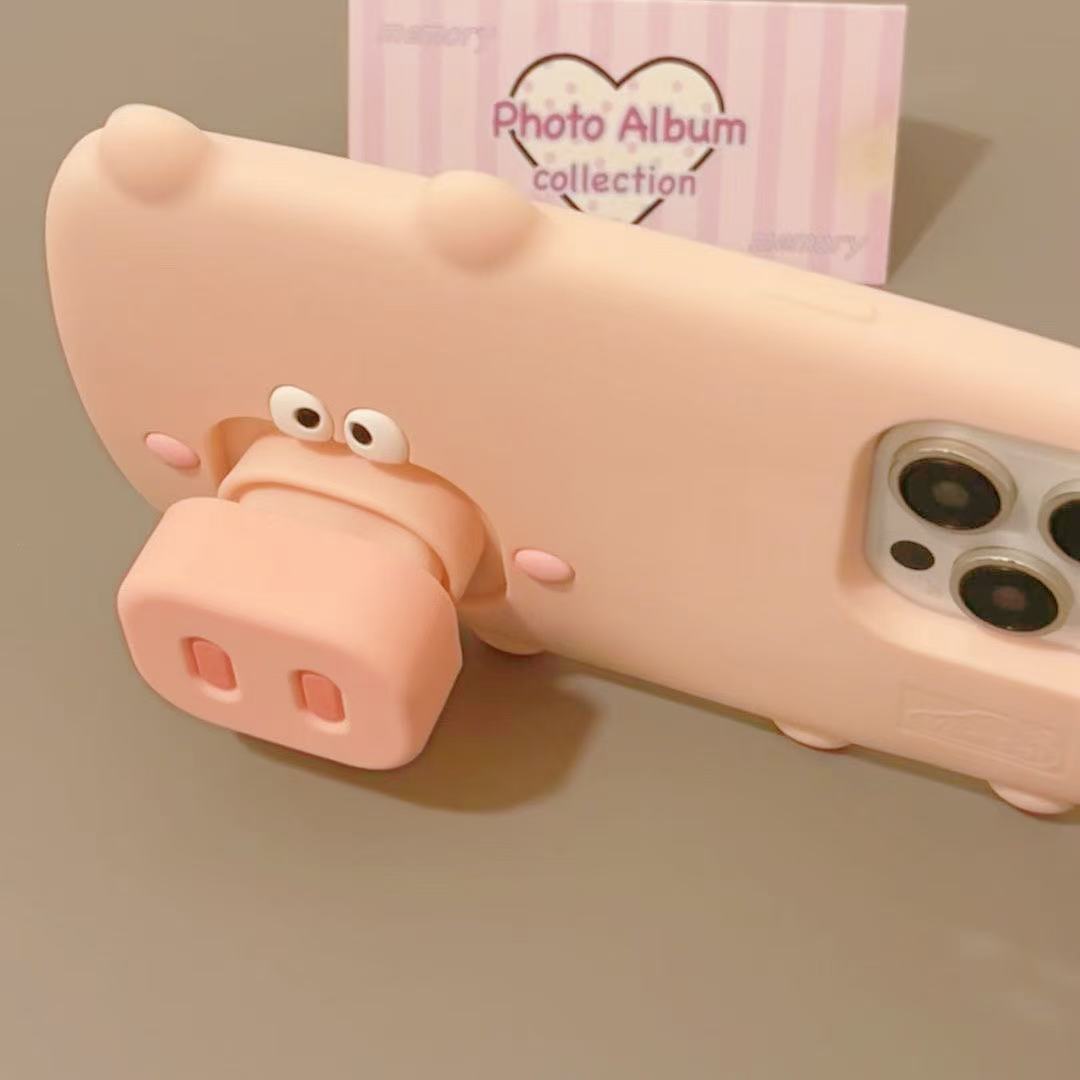 スマホケース iPhone対応 ピンクピッグ 動物 シッポ 衝撃耐性 擦り傷防止 デザイン 背面ケース萌え萌え ぬいぐるみ 豚の鼻