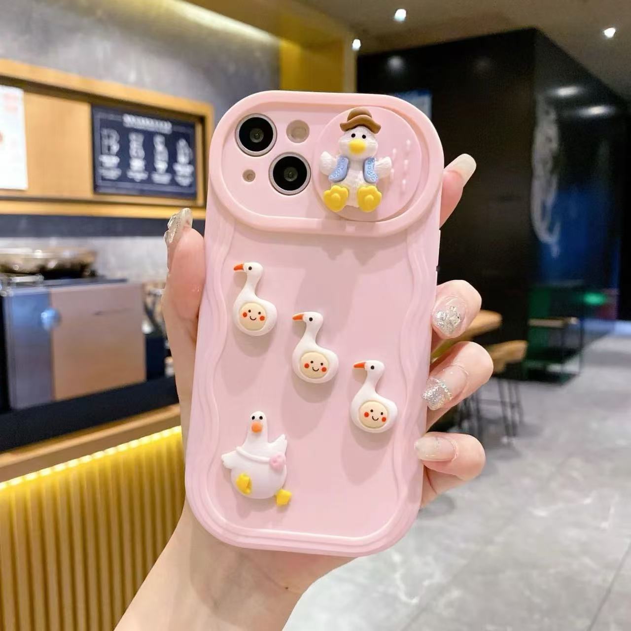 iPhone用 ケース スライド式カメラカバー 耐衝撃 可愛いアヒル レンズ保護 アイフォン用 スマホケース 防塵 人気 落下防止 滑り止め 指紋防止 携帯カバー