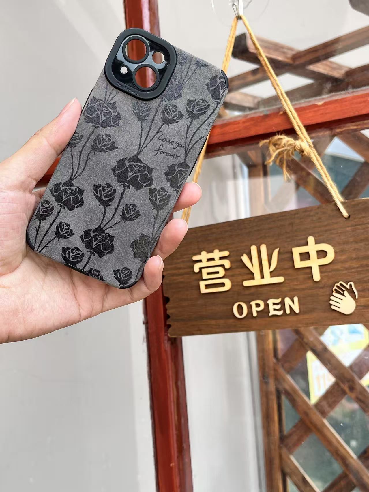 iPhone 用 ケース可愛い バラ 花柄 ソフトケース かわいい ケース 薄くて軽い 女の子 女性人気 おしゃれ スマホケース 耐衝撃 携帯カバー