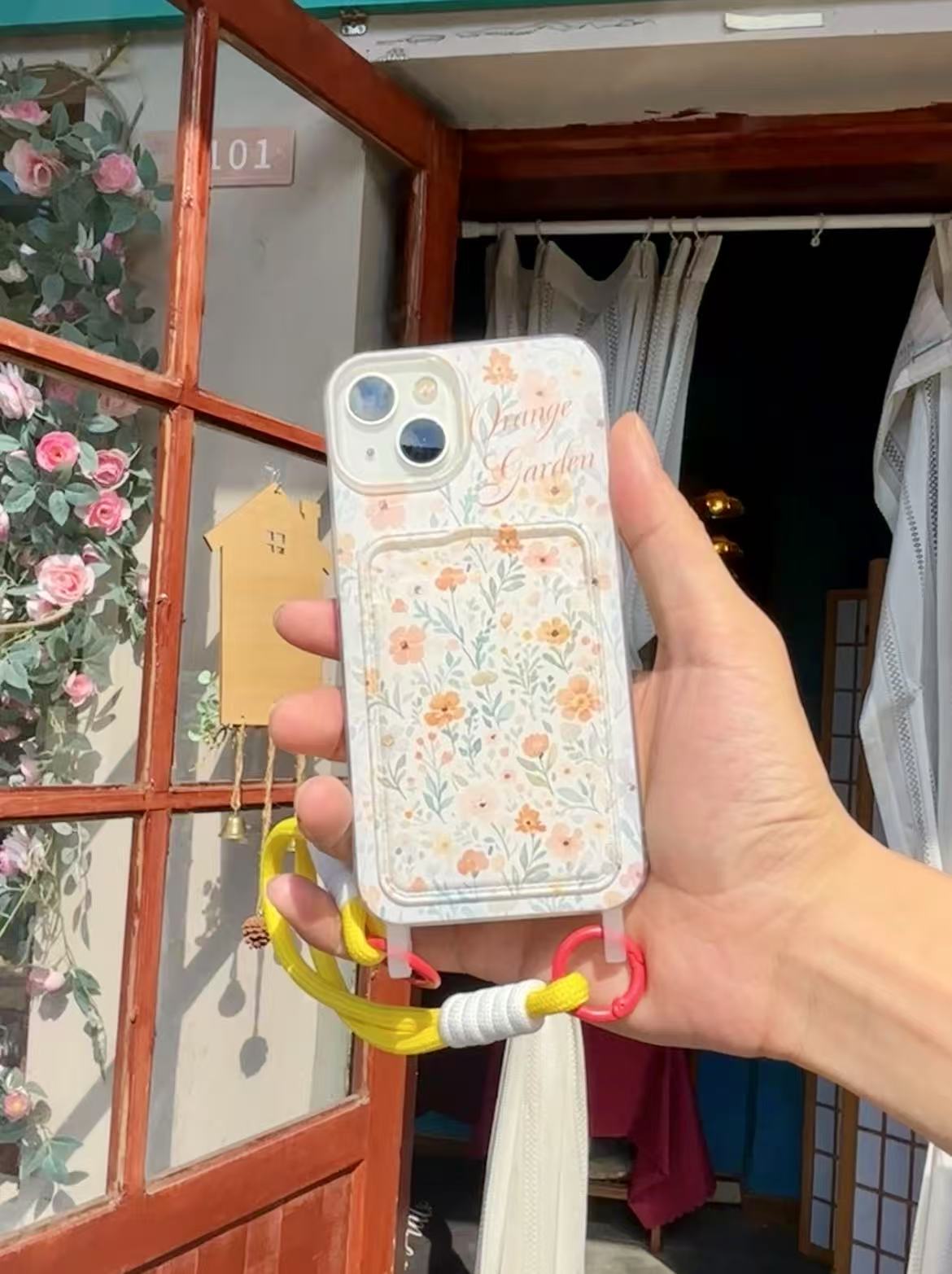 携帯ケース かわいい 花 ストラップ 耐衝撃 カード アイホンケース スマホン ガーデン おしゃれ 黄変対策 柔らかい