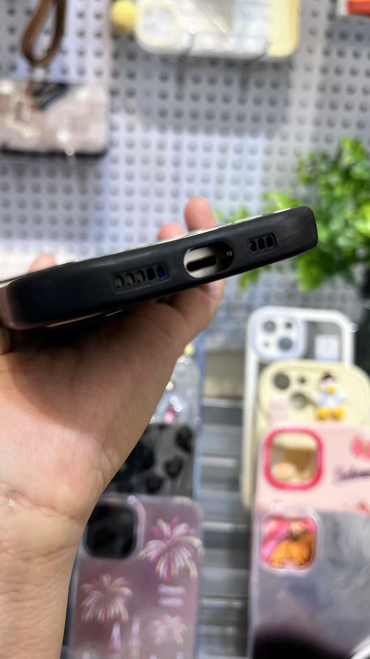 携帯ケース スマホ アイホン チューリップ 黒い しろくろ 軽量ケース 衝撃対応 フルカバー 落下実験 精密開口 カバー for Iphone レンズ保護