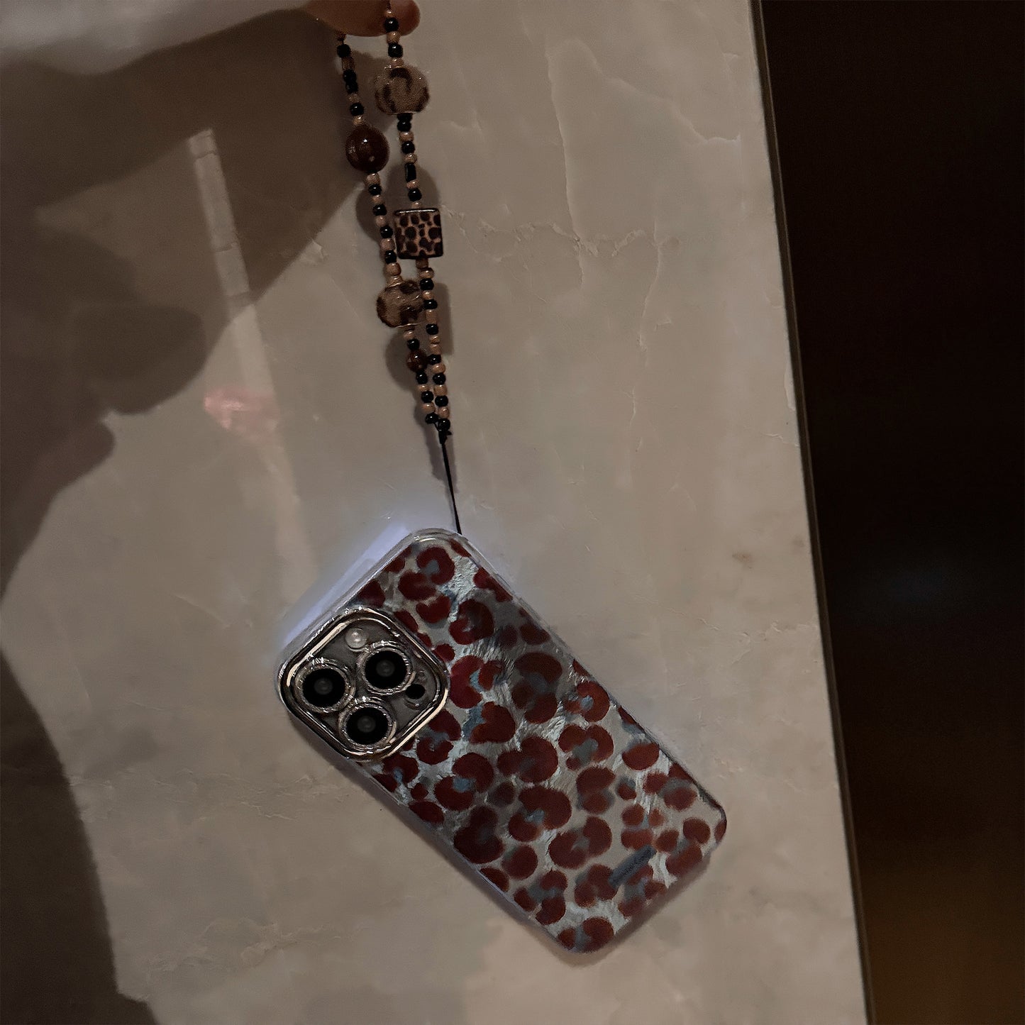ケース携帯 iphoneケース ヒョウ柄 ブルーヒョウ柄 ストラップ レンズ保護 衝撃対応 レンズダイヤモンド ぴかぴか おしゃれスマホケース